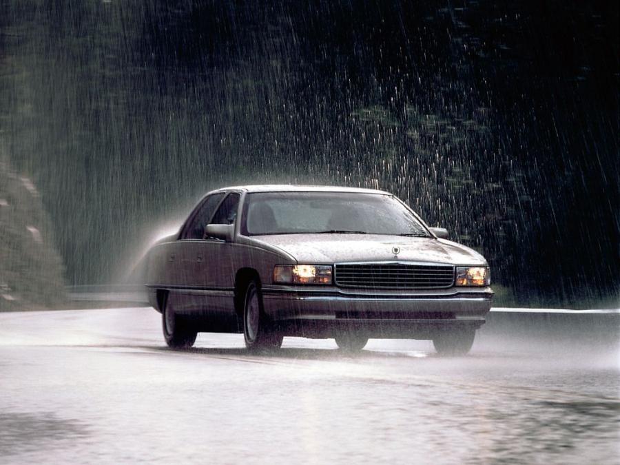  Cadillac Sedan de Ville 1994 года  (фото 10 из 15)